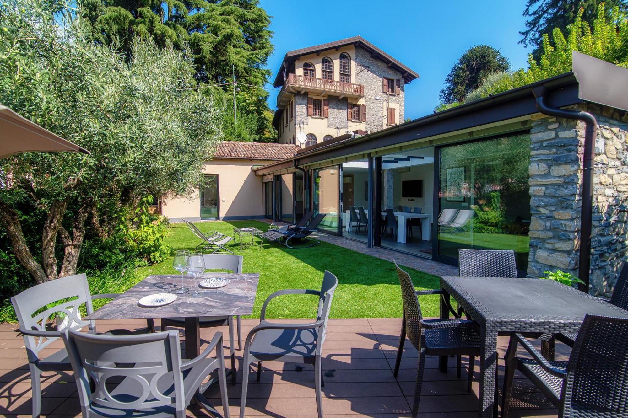 Torno Lumina House - Private Garden & Lake View Extérieur photo