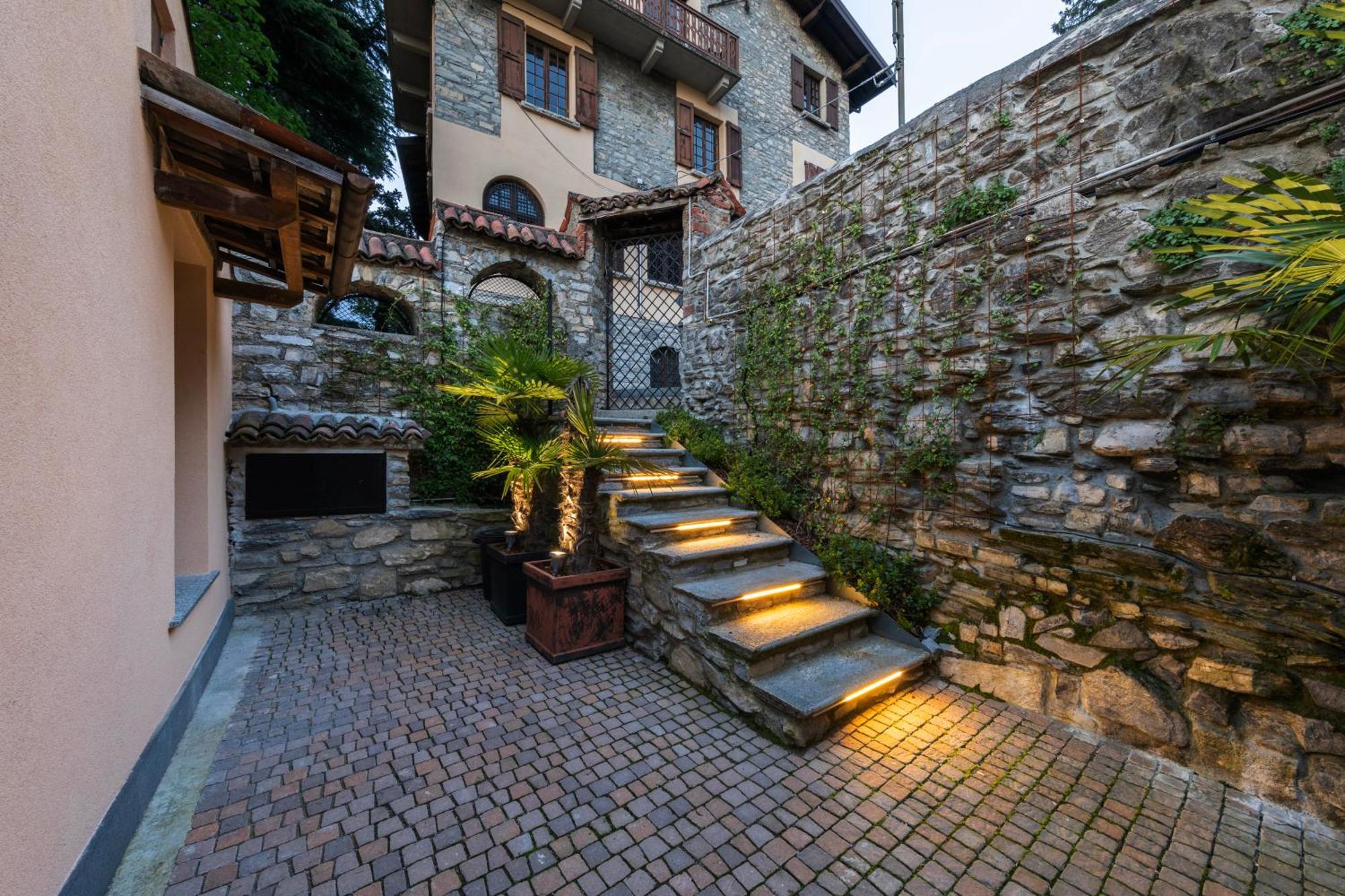 Torno Lumina House - Private Garden & Lake View Extérieur photo